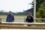 Alkmaar eo 17 mei 2023
Marco Borsato krijgt uitleg over dressuur van een instructeur op een manege