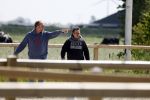 Alkmaar eo 17 mei 2023
Marco Borsato krijgt uitleg over dressuur van een instructeur op een manege