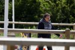 Alkmaar eo 17 mei 2023
Marco Borsato krijgt uitleg over dressuur van een instructeur op een manege