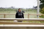 Alkmaar eo 17 mei 2023
Marco Borsato krijgt uitleg over dressuur van een instructeur op een manege