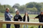 Alkmaar eo 17 mei 2023
Marco Borsato krijgt uitleg over dressuur van een instructeur op een manege