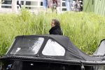 Alkmaar 24 mei 2023
Marco Borsato sluit zijn boot / sloep af nadat hij met 5 dames is gaan varen .
Op het moment dat er een rondvaart boot voorbij hem vaart lacht hij nnaar de mensen in die rondvaartboot.