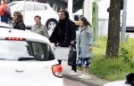 Alkmaar 24 mei 2023
Marco Borsato sluit zijn boot / sloep af nadat hij met 5 dames is gaan varen .
Op het moment dat er een rondvaart boot voorbij hem vaart lacht hij nnaar de mensen in die rondvaartboot.