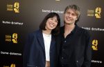 Amsterdam 22 mei 2023
Uitreiking Buma awards in Tuschinski Amsterdam.
Meau Hewitt met haar partner Jesper de Jonge