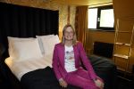 Noordwijk 17 mei 2023
Opening pension Code Rose van Martien Meiland en Erica Meiland . Ook Montana Maxime en Leroy Molkenboer zijn aanwezig Dochter Claire doet de openingshandeling.