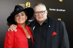 Amsterdam 22 mei 2023
Uitreiking Buma awards in Tuschinski Amsterdam.
Riny Schreijenberg met partner