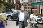 Amsterdam 30 mei 2023
Sjaak Swart doet boodschappen in Amsterdam zuid.