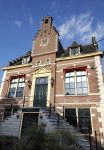Laren 25 maart 2024
In deit gebouw heeft Ad Visser een appartement