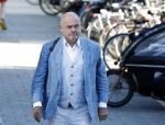 Amsterdam 14 mei 2024
Rechtszaak Rachel Hazes en Marieke v Beek . Verder aanwezig Rob Israel Advocaat Royce de Vries Ricardo Klaverdijk en Bernhard Tomlow. Zaak speelt zich af in Rechtbank Amsterdam
