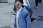 Amsterdam 14 mei 2024
Rechtszaak Rachel Hazes en Marieke v Beek . Verder aanwezig Rob Israel Advocaat Royce de Vries Ricardo Klaverdijk en Bernhard Tomlow. Zaak speelt zich af in Rechtbank Amsterdam