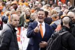 Emmen 27 april 2024
Koningsdag in Emmen met de koninklijke familie . Aanwezig bKoning Willem Alexander Koningin Maxima Prinses Amalia Prinses Alexia Prinses Ariane Prins Constantijn Prinses laurentien Prins Bernhard Prinses Annette Prins Maurits Prinses Marilene Prins Pieter Christiaan Prinses Anita Prins Floris en Prinses Aimee. Bertus Holkema