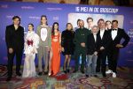 Amsterdam 13 mei 2024
Premiere Crazy House in Tuschinski. De cast met oa Alicia Silverstone Gaite Jansen Matti Stooker Chris Peters Victoria Koblenko Maarten Swart en Steffen Haars . Greg Shapiro presenteert de avond.