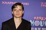 Amsterdam 13 mei 2024
Premiere Crazy House in Tuschinski. De cast met oa Alicia Silverstone Gaite Jansen Matti Stooker Chris Peters Victoria Koblenko Maarten Swart en Steffen Haars . Greg Shapiro presenteert de avond.