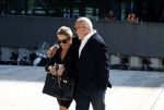 Amsterdam 14 mei 2024
Rechtszaak Conie Witteman en haar ex partner Eugene v Dun in de rechtbank van Amsterdam .
Eugene kwam met zijn vriendin en advocaat en Connie kwam met partner Henk de Vries .