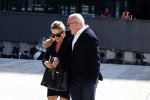 Amsterdam 14 mei 2024
Rechtszaak Conie Witteman en haar ex partner Eugene v Dun in de rechtbank van Amsterdam .
Eugene kwam met zijn vriendin en advocaat en Connie kwam met partner Henk de Vries .