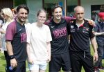 Amsterdam 18 mei 2024
Rene Froger speelt mijn zijn Toppers team tegen het only Friend team . In Rene zijn team spelen oa Maxim Froger Danny Froger en Danilo Kuiters . Ook Natasja Froger was natuurlijk aanwezig..