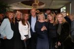 Breda, 26 Oktober 2024
Koninklijke onderscheiding voor Aad Ouborg
De Dolly Dots v.l.n.r. Patty Zomer Els Ouborg Esther Oosterbeek Aad Ouborg Angela Kramers Anita Heilker en Angela Groothuizen
