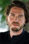 Wageningen 13 mei 2024
Presentatie musical 40-45 in hotel de Wereld met oa Soy Kroon Holly Brood Sjoerd Pleijsier Babette v Veen Kees Boot Frits Barend Dorian Bindels Gaia Aikman en Niniane Everaert.