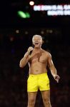 Amsterdam 25 mei 2024
Dries Roelvink treedt op in een gele zwembroek tijdens het toppers concert in de Johan Cruijff arena