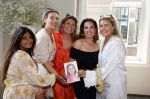 Amsterdam 13 mei 2024
Boek presentatie Leslie Keijzer in het pillows Hotel. Echte Gooische Moeders , Leslie Keijzer Bo Wilkes Pauline Wingelaar Florine Hofstee en Kimberley Bosman