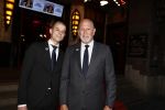 Amsterdam 13 mei 2024
Premiere Crazy House in Tuschinski. De cast met oa Alicia Silverstone Gaite Jansen Matti Stooker Chris Peters Victoria Koblenko Maarten Swart en Steffen Haars . Greg Shapiro presenteert de avond. Frank Schmitt met zoon