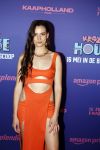 Amsterdam 13 mei 2024
Premiere Crazy House in Tuschinski. De cast met oa Alicia Silverstone Gaite Jansen Matti Stooker Chris Peters Victoria Koblenko Maarten Swart en Steffen Haars . Greg Shapiro presenteert de avond.