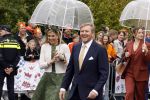 Emmen 27 april 2024
Koningsdag in Emmen met de koninklijke familie . Aanwezig bKoning Willem Alexander Koningin Maxima Prinses Amalia Prinses Alexia Prinses Ariane Prins Constantijn Prinses laurentien Prins Bernhard Prinses Annette Prins Maurits Prinses Marilene Prins Pieter Christiaan Prinses Anita Prins Floris en Prinses Aimee.