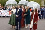 Emmen 27 april 2024
Koningsdag in Emmen met de koninklijke familie . Aanwezig bKoning Willem Alexander Koningin Maxima Prinses Amalia Prinses Alexia Prinses Ariane Prins Constantijn Prinses laurentien Prins Bernhard Prinses Annette Prins Maurits Prinses Marilene Prins Pieter Christiaan Prinses Anita Prins Floris en Prinses Aimee.
