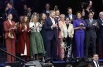 Emmen 27 april 2024
Koningsdag in Emmen met de koninklijke familie . Aanwezig bKoning Willem Alexander Koningin Maxima Prinses Amalia Prinses Alexia Prinses Ariane Prins Constantijn Prinses laurentien Prins Bernhard Prinses Annette Prins Maurits Prinses Marilene Prins Pieter Christiaan Prinses Anita Prins Floris en Prinses Aimee.