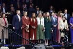 Emmen 27 april 2024
Koningsdag in Emmen met de koninklijke familie . Aanwezig bKoning Willem Alexander Koningin Maxima Prinses Amalia Prinses Alexia Prinses Ariane Prins Constantijn Prinses laurentien Prins Bernhard Prinses Annette Prins Maurits Prinses Marilene Prins Pieter Christiaan Prinses Anita Prins Floris en Prinses Aimee.