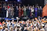 Emmen 27 april 2024
Koningsdag in Emmen met de koninklijke familie . Aanwezig bKoning Willem Alexander Koningin Maxima Prinses Amalia Prinses Alexia Prinses Ariane Prins Constantijn Prinses laurentien Prins Bernhard Prinses Annette Prins Maurits Prinses Marilene Prins Pieter Christiaan Prinses Anita Prins Floris en Prinses Aimee.