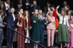 Emmen 27 april 2024
Koningsdag in Emmen met de koninklijke familie . Aanwezig bKoning Willem Alexander Koningin Maxima Prinses Amalia Prinses Alexia Prinses Ariane Prins Constantijn Prinses laurentien Prins Bernhard Prinses Annette Prins Maurits Prinses Marilene Prins Pieter Christiaan Prinses Anita Prins Floris en Prinses Aimee.