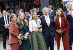 Emmen 27 april 2024
Koningsdag in Emmen met de koninklijke familie . Aanwezig bKoning Willem Alexander Koningin Maxima Prinses Amalia Prinses Alexia Prinses Ariane Prins Constantijn Prinses laurentien Prins Bernhard Prinses Annette Prins Maurits Prinses Marilene Prins Pieter Christiaan Prinses Anita Prins Floris en Prinses Aimee.