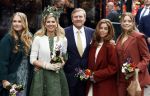 Emmen 27 april 2024
Koningsdag in Emmen met de koninklijke familie . Aanwezig bKoning Willem Alexander Koningin Maxima Prinses Amalia Prinses Alexia Prinses Ariane Prins Constantijn Prinses laurentien Prins Bernhard Prinses Annette Prins Maurits Prinses Marilene Prins Pieter Christiaan Prinses Anita Prins Floris en Prinses Aimee.