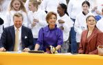 Emmen 27 april 2024
Koningsdag in Emmen met de koninklijke familie . Aanwezig bKoning Willem Alexander Koningin Maxima Prinses Amalia Prinses Alexia Prinses Ariane Prins Constantijn Prinses laurentien Prins Bernhard Prinses Annette Prins Maurits Prinses Marilene Prins Pieter Christiaan Prinses Anita Prins Floris en Prinses Aimee.