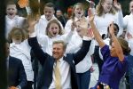 Emmen 27 april 2024
Koningsdag in Emmen met de koninklijke familie . Aanwezig bKoning Willem Alexander Koningin Maxima Prinses Amalia Prinses Alexia Prinses Ariane Prins Constantijn Prinses laurentien Prins Bernhard Prinses Annette Prins Maurits Prinses Marilene Prins Pieter Christiaan Prinses Anita Prins Floris en Prinses Aimee.
