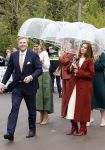 Emmen 27 april 2024
Koningsdag in Emmen met de koninklijke familie . Aanwezig bKoning Willem Alexander Koningin Maxima Prinses Amalia Prinses Alexia Prinses Ariane Prins Constantijn Prinses laurentien Prins Bernhard Prinses Annette Prins Maurits Prinses Marilene Prins Pieter Christiaan Prinses Anita Prins Floris en Prinses Aimee.