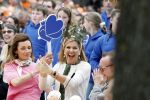 Emmen 27 april 2024
Koningsdag in Emmen met de koninklijke familie . Aanwezig bKoning Willem Alexander Koningin Maxima Prinses Amalia Prinses Alexia Prinses Ariane Prins Constantijn Prinses laurentien Prins Bernhard Prinses Annette Prins Maurits Prinses Marilene Prins Pieter Christiaan Prinses Anita Prins Floris en Prinses Aimee.