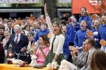 Emmen 27 april 2024
Koningsdag in Emmen met de koninklijke familie . Aanwezig bKoning Willem Alexander Koningin Maxima Prinses Amalia Prinses Alexia Prinses Ariane Prins Constantijn Prinses laurentien Prins Bernhard Prinses Annette Prins Maurits Prinses Marilene Prins Pieter Christiaan Prinses Anita Prins Floris en Prinses Aimee.
