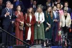 Emmen 27 april 2024
Koningsdag in Emmen met de koninklijke familie . Aanwezig bKoning Willem Alexander Koningin Maxima Prinses Amalia Prinses Alexia Prinses Ariane Prins Constantijn Prinses laurentien Prins Bernhard Prinses Annette Prins Maurits Prinses Marilene Prins Pieter Christiaan Prinses Anita Prins Floris en Prinses Aimee.