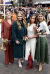 Emmen 27 april 2024
Koningsdag in Emmen met de koninklijke familie . Aanwezig bKoning Willem Alexander Koningin Maxima Prinses Amalia Prinses Alexia Prinses Ariane Prins Constantijn Prinses laurentien Prins Bernhard Prinses Annette Prins Maurits Prinses Marilene Prins Pieter Christiaan Prinses Anita Prins Floris en Prinses Aimee.