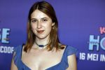 Amsterdam 13 mei 2024
Premiere Crazy House in Tuschinski. De cast met oa Alicia Silverstone Gaite Jansen Matti Stooker Chris Peters Victoria Koblenko Maarten Swart en Steffen Haars . Greg Shapiro presenteert de avond.