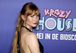 Amsterdam 13 mei 2024
Premiere Crazy House in Tuschinski. De cast met oa Alicia Silverstone Gaite Jansen Matti Stooker Chris Peters Victoria Koblenko Maarten Swart en Steffen Haars . Greg Shapiro presenteert de avond.