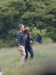 Blaricum 25 mei 2024
Linda de Mol en haar vriend Jeroen Rietbergen gaan met hun twee labradors wandelen op de hei bij Blaricum .