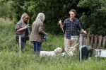 Blaricum 25 mei 2024
Linda de Mol en haar vriend Jeroen Rietbergen gaan met hun twee labradors wandelen op de hei bij Blaricum .