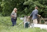 Blaricum 25 mei 2024
Linda de Mol en haar vriend Jeroen Rietbergen gaan met hun twee labradors wandelen op de hei bij Blaricum .