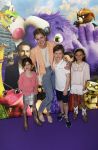 Amsterdam 11 mei 2024
Premiere Fantasievriendjes in Pathe Arena . Liza Sips met kinderen en een vriendin