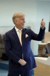 Ede, 26 April 2024
Koninklijke onderscheidingen voor
Marcel Boekhoorn enMarlies Boekhoorn
Burgemeester Rene Verhulst
