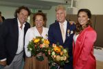 Ede, 26 April 2024
Koninklijke onderscheidingen voor
Marcel Boekhoorn enMarlies Boekhoorn
Burgemeester Rene Verhulst
Marcel Boekhoorn en Marlies Boekhoorn en hun partners Rebecca Cabau v Kasberegn en Erik v Heeswijk