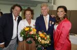 Ede, 26 April 2024
Koninklijke onderscheidingen voor
Marcel Boekhoorn enMarlies Boekhoorn
Burgemeester Rene Verhulst
Marcel Boekhoorn en Marlies Boekhoorn en hun partners Rebecca Cabau v Kasberegn en Erik v Heeswijk